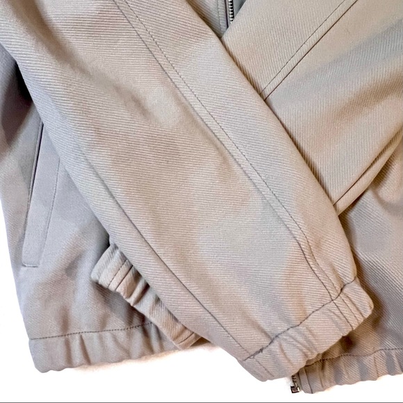 Gray jacket - Picture 3 of 5